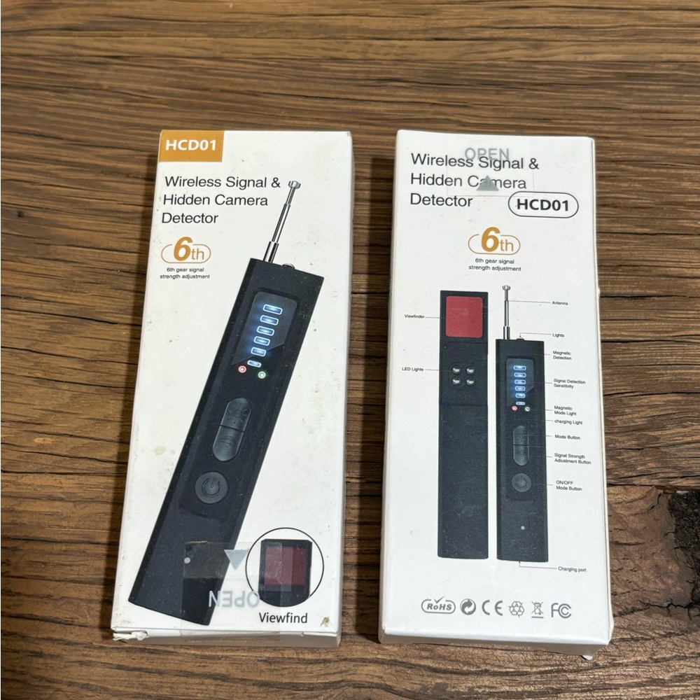 Wireless Signal and Hidden Camera Detector in Black - set‎ of two